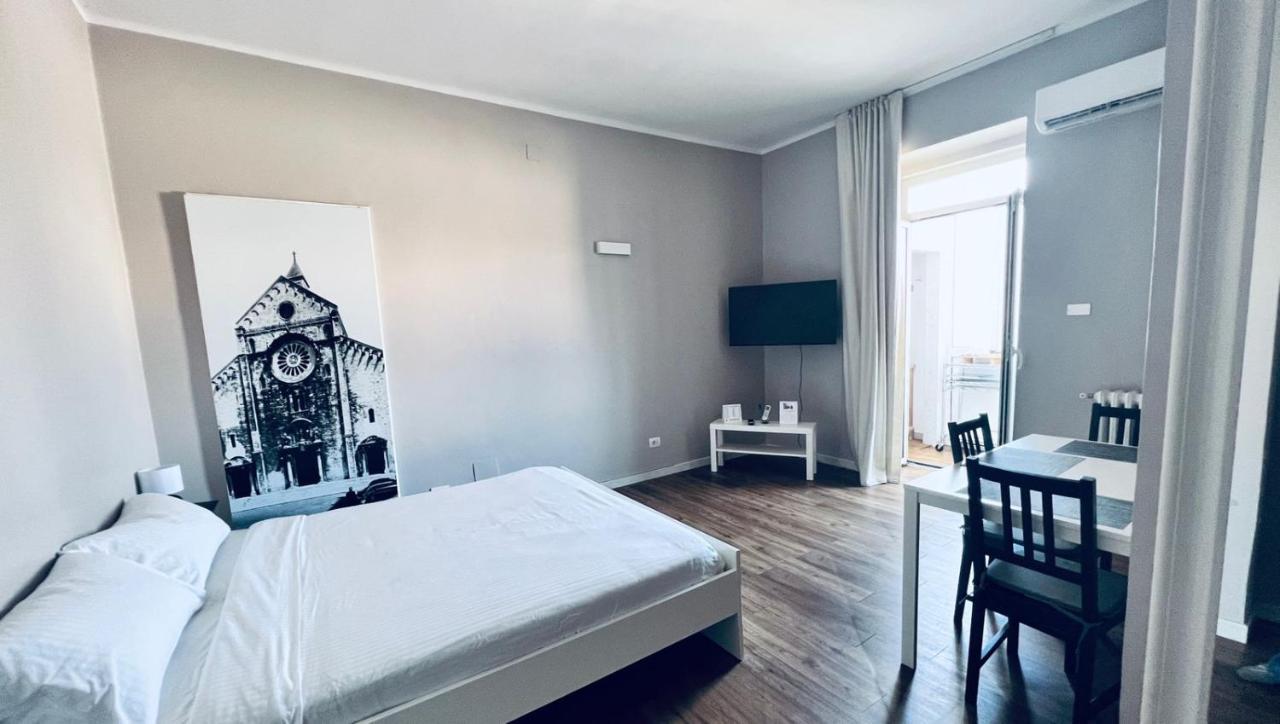 Central Station Apartment Bari Luaran gambar