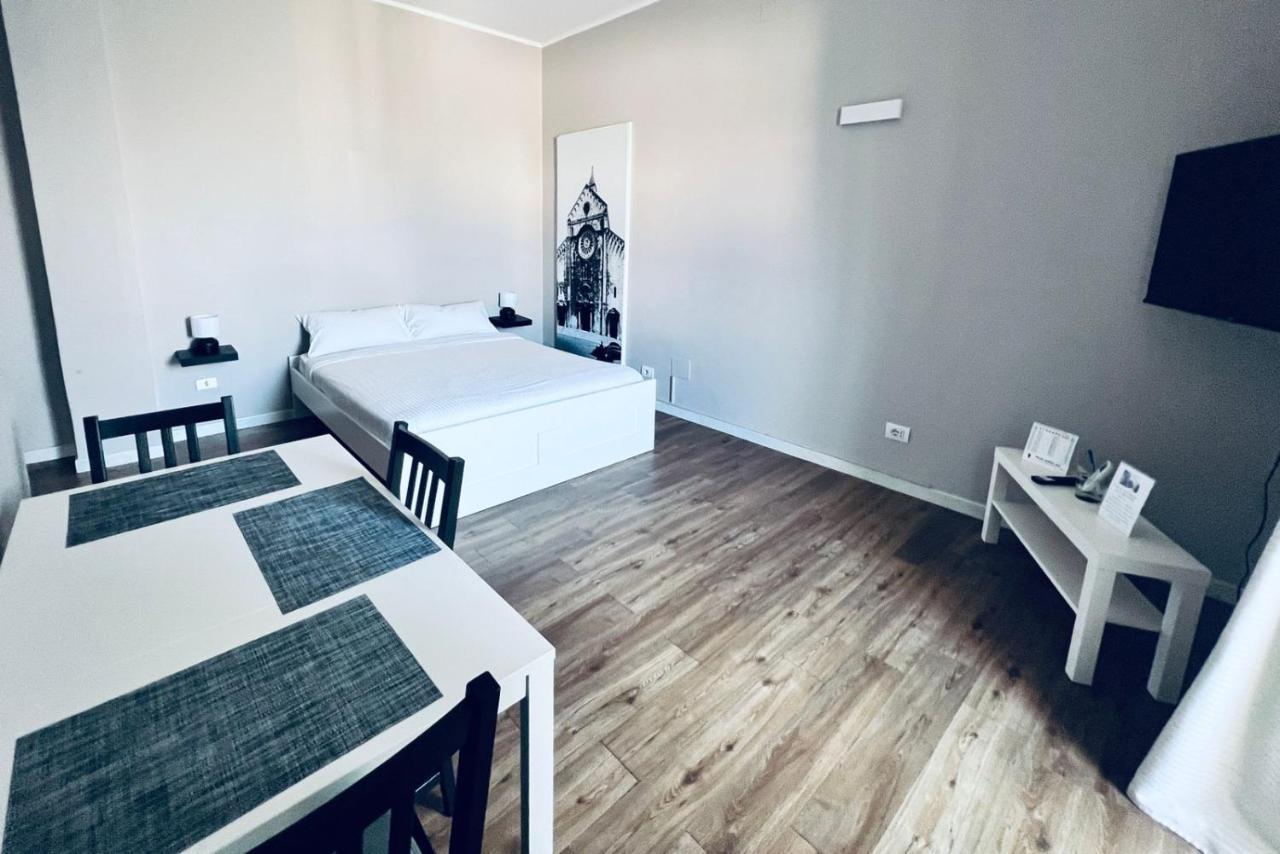 Central Station Apartment Bari Luaran gambar