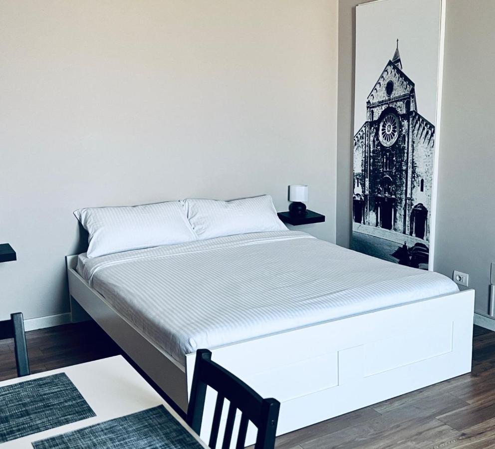 Central Station Apartment Bari Luaran gambar